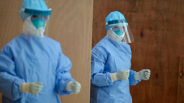 防护服下的生命守护 医护人员防护用品的真实面孔