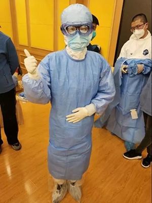 青春在战“疫”一线闪光 记录协和芳草湖医院医护人员防护故事的青年力量