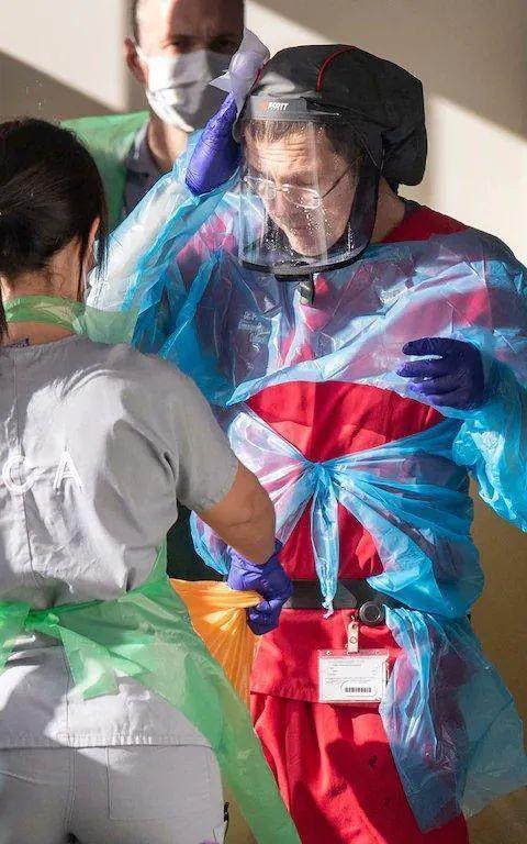 戴过期口罩，垃圾袋当防护服 抗疫战斗中，谁在守护我们的守护者？